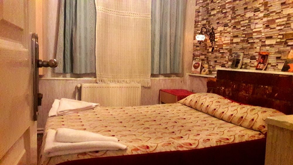 Dos Hermanos Hotel 2*