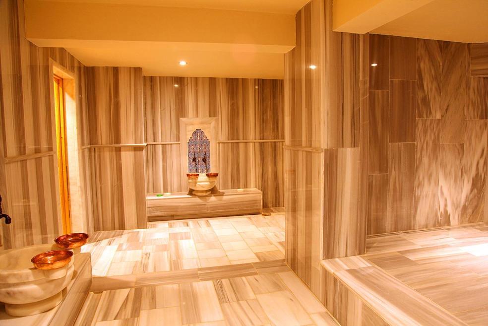 Park Polonezkoey Hotel 3*