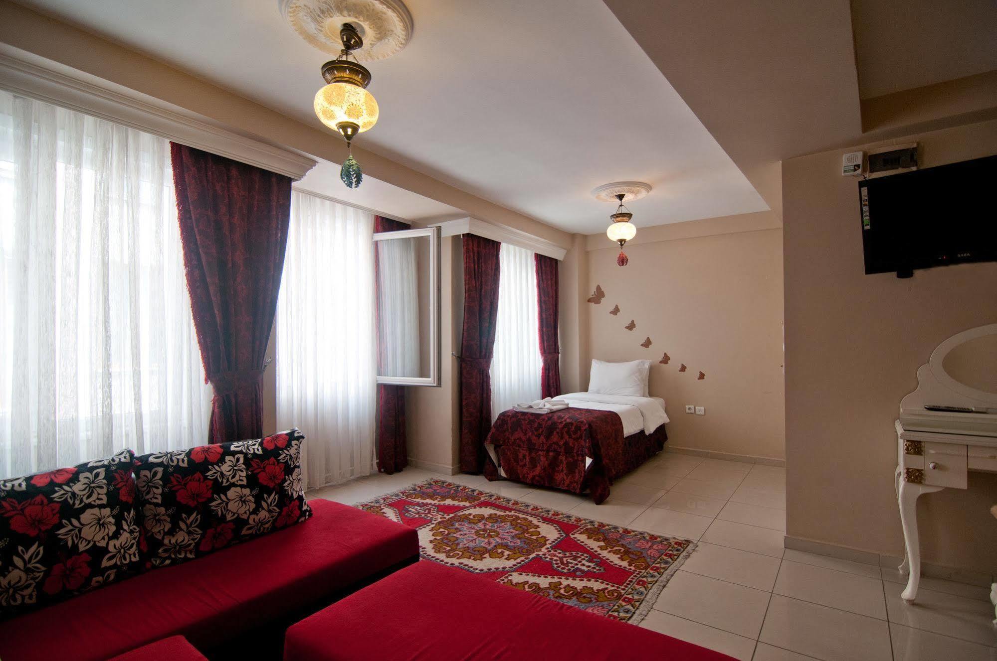 Aparthotel Safran
