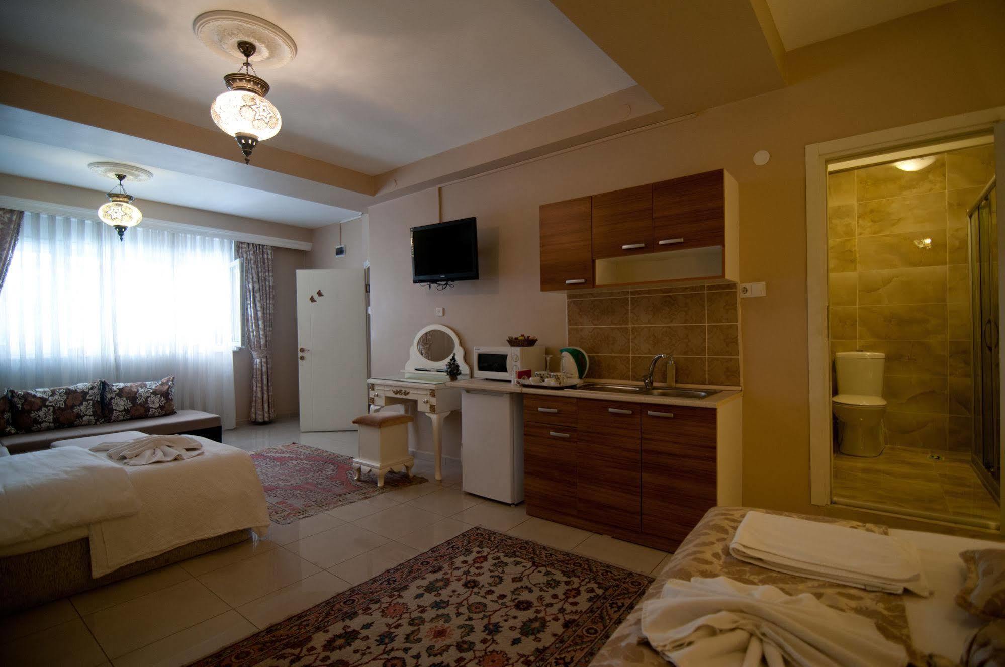 Safran Aparthotel 3*
