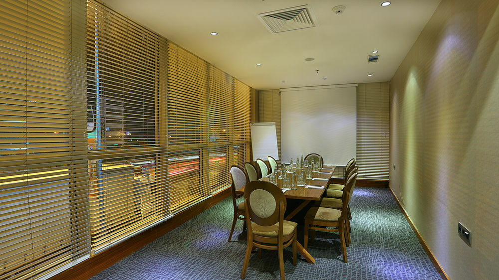 Hotel Park By Radisson Kavacik 4*