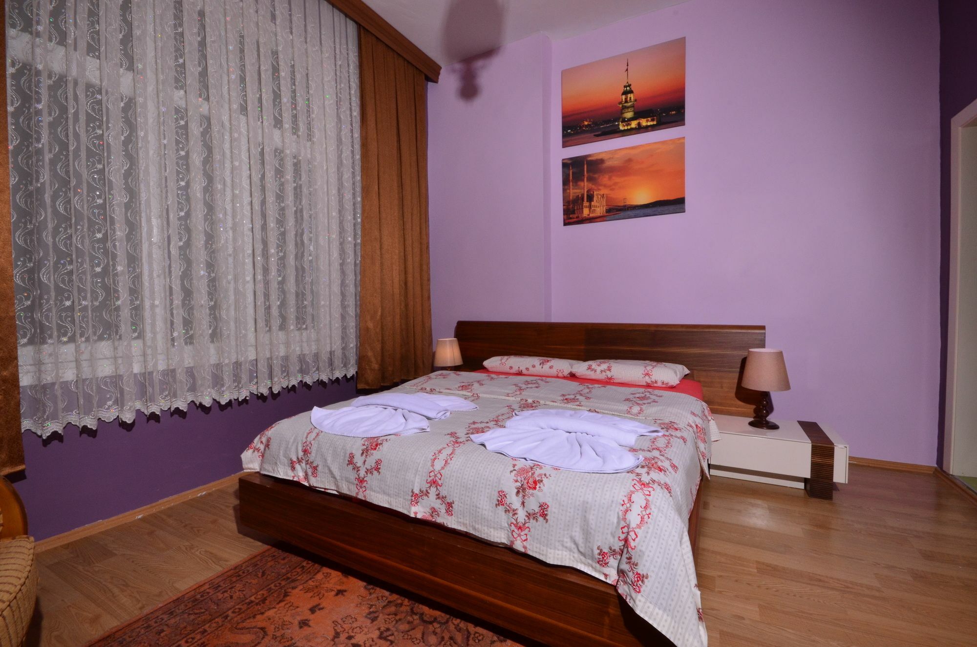 Hotel Subrosa
