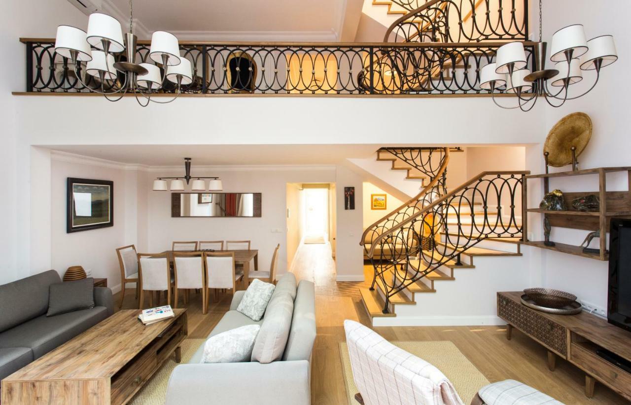 Amazing Triplex By Deniz Suites