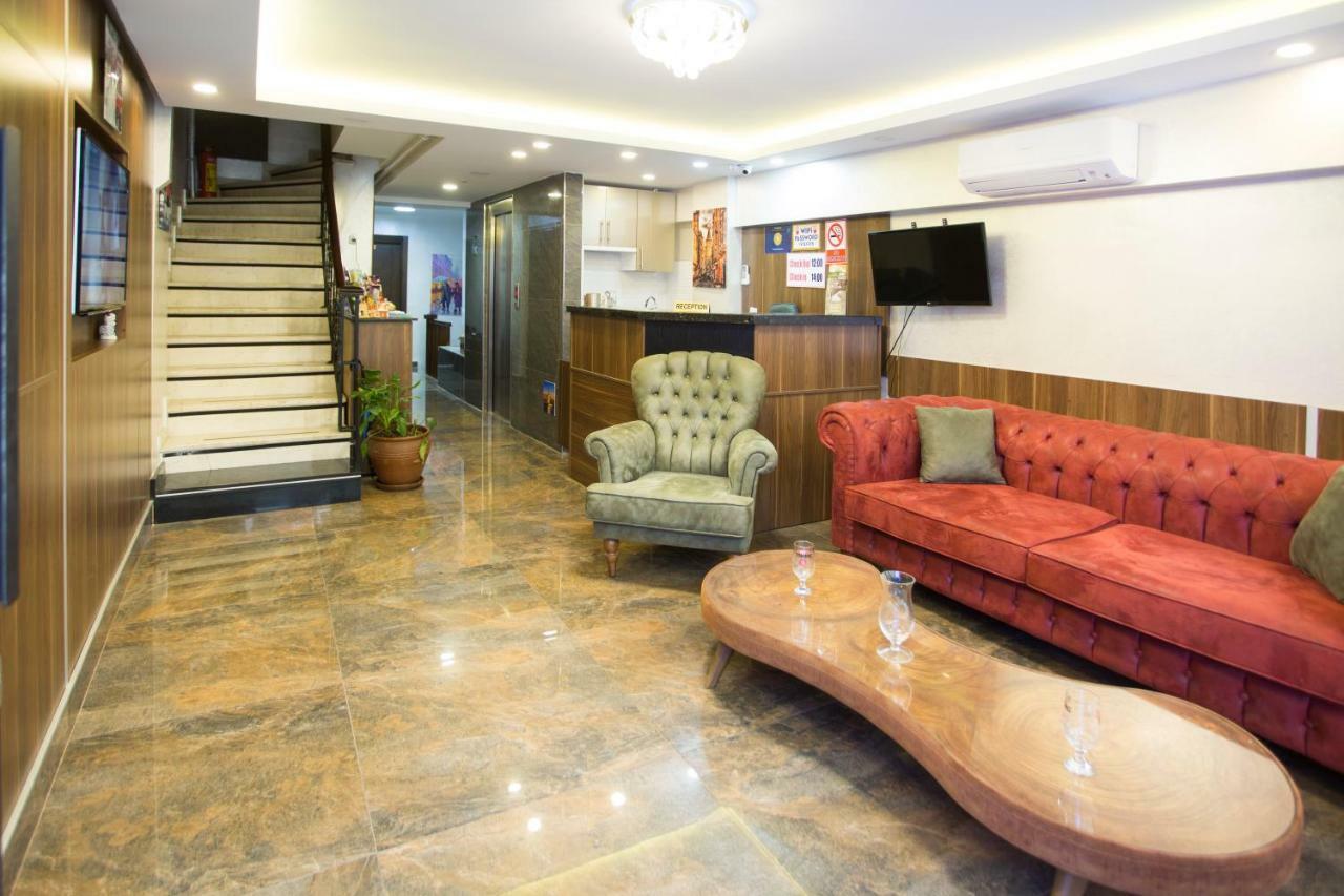 T-square Istanbul