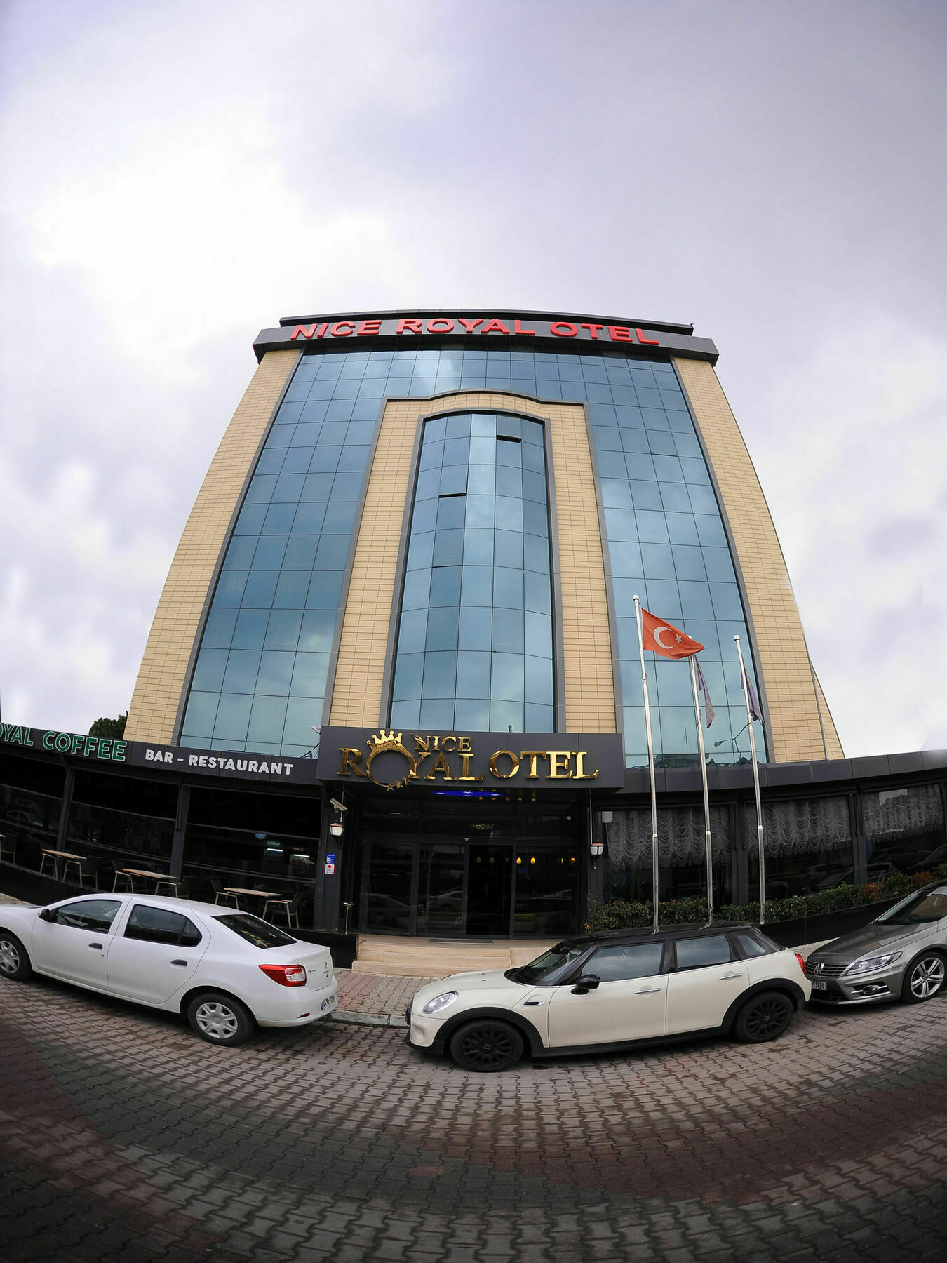 Royal Hotel