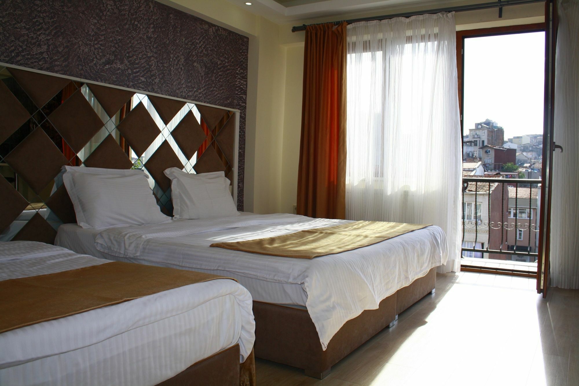 Terra Hotel 3*