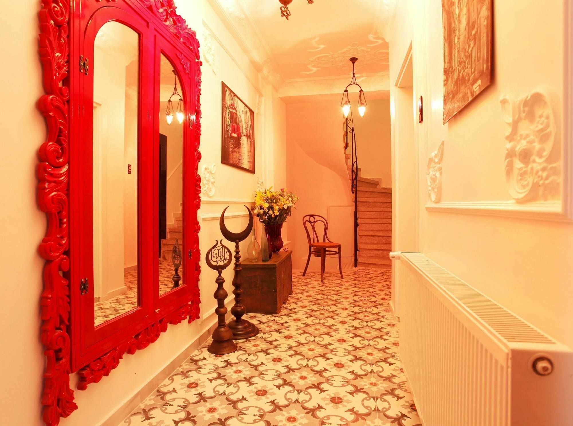 The White Swan Beyoglu *