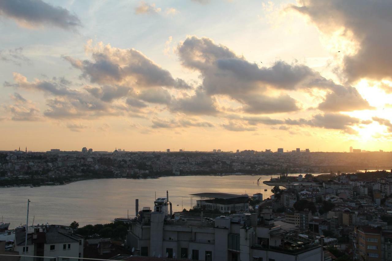 Otel Tulip & 4*