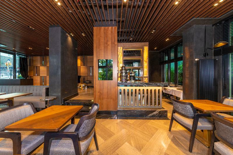 Hotel Opale