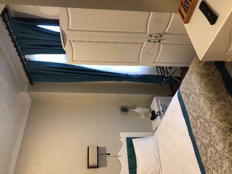 Hotel The Void 3*
