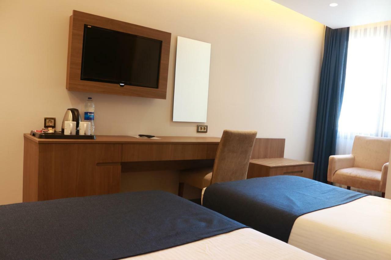 Nova Plaza Crystal &