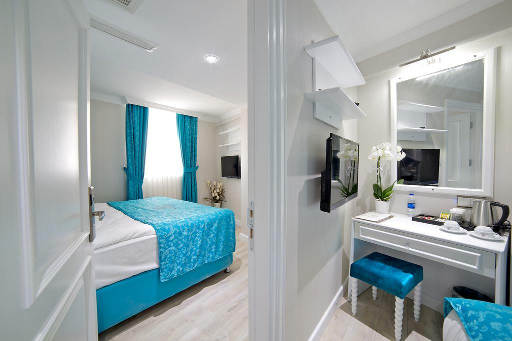 Glamour Hotel 4*