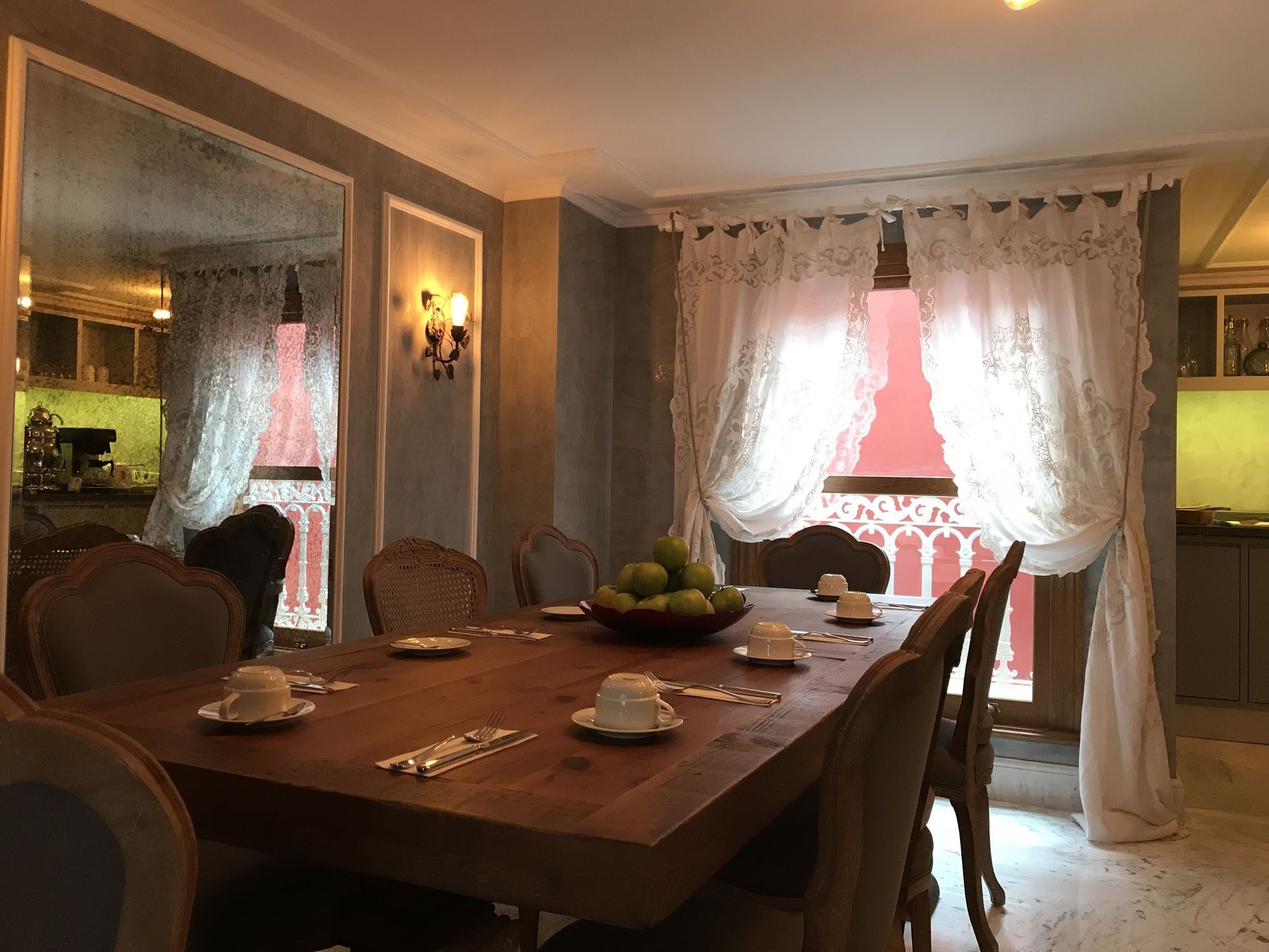 Amofta Taksim Hotel 5*