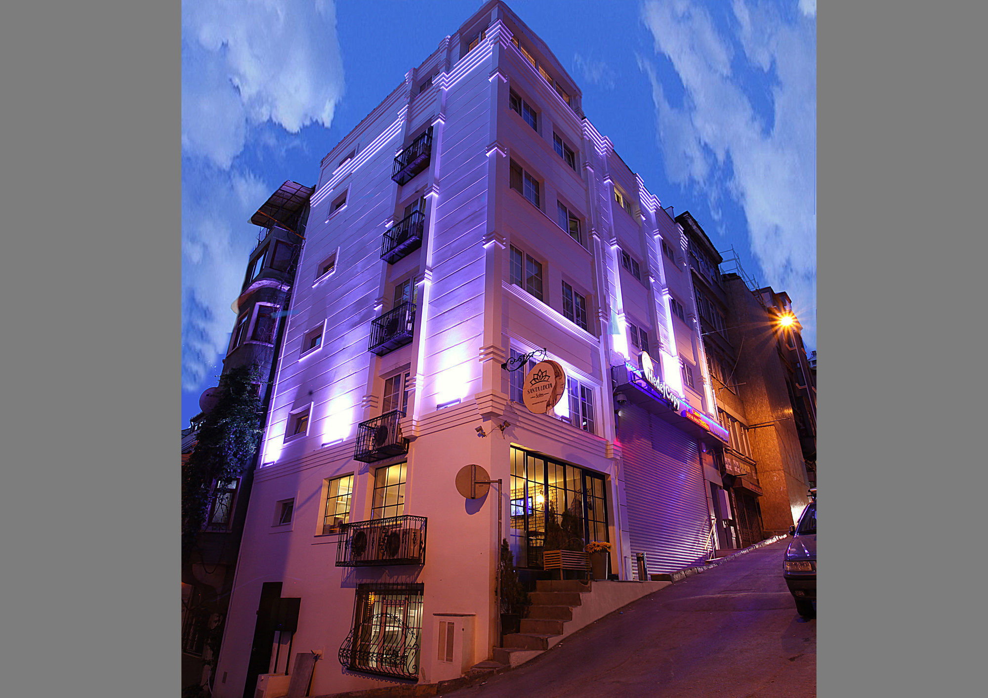 Hotel Taksim Santa Lucia 3*