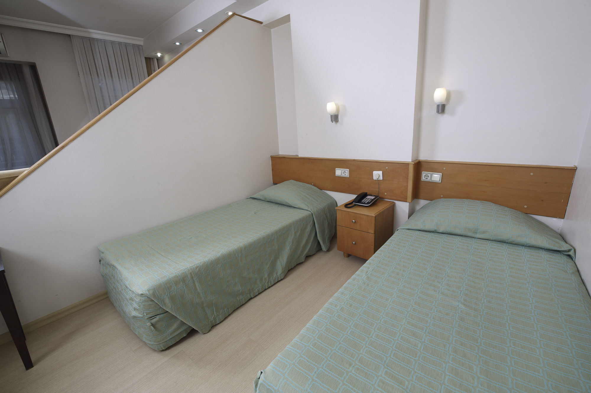 Aparthotel Entes 3*