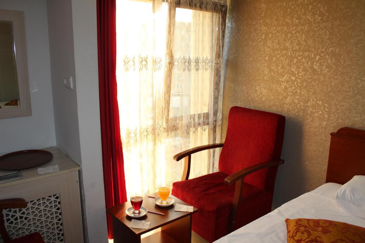 Kaya Hotel