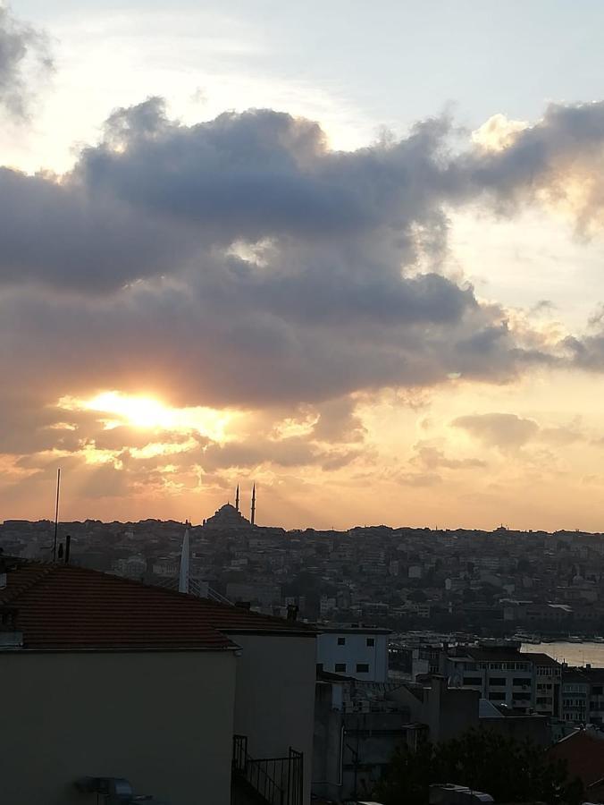 Galata West