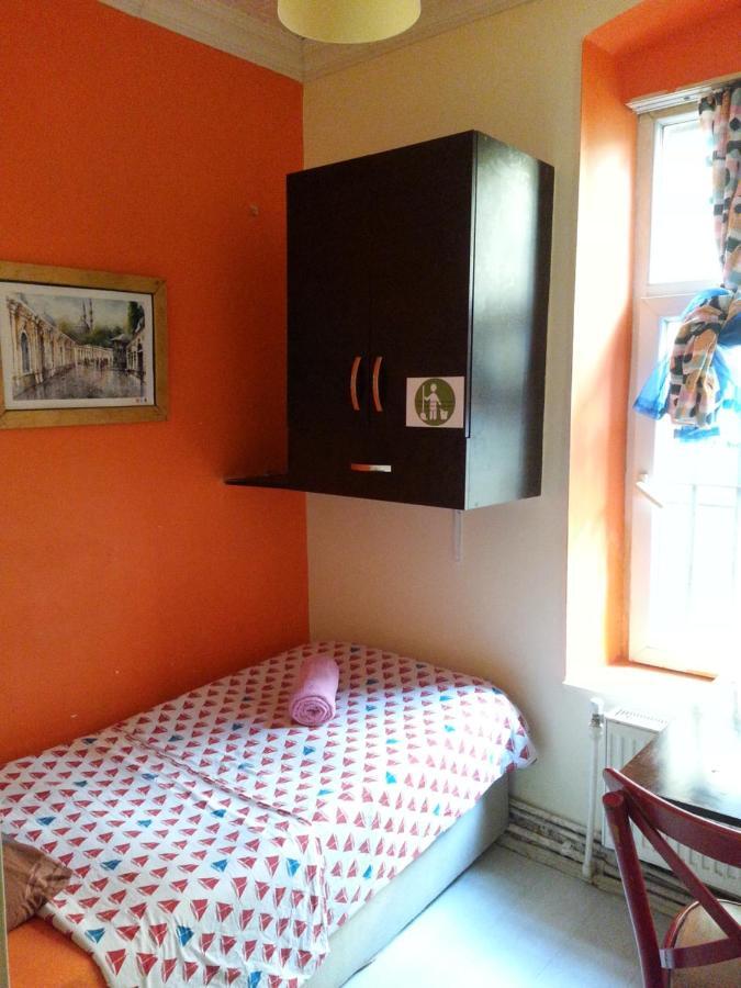 Hostel Taxım