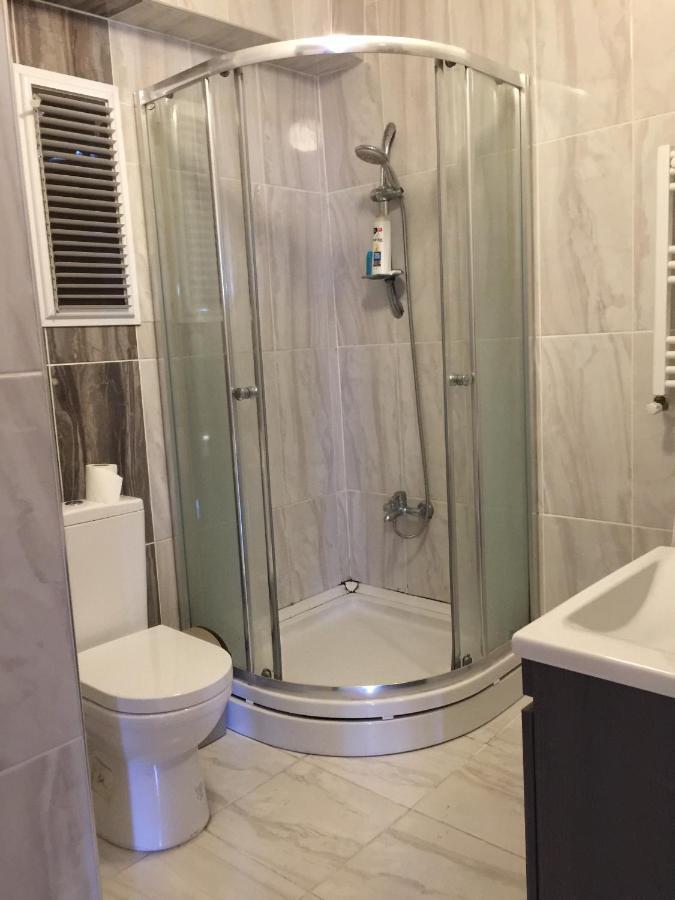 Newly Renovated Cozy ö-5 ın Taksim Daire