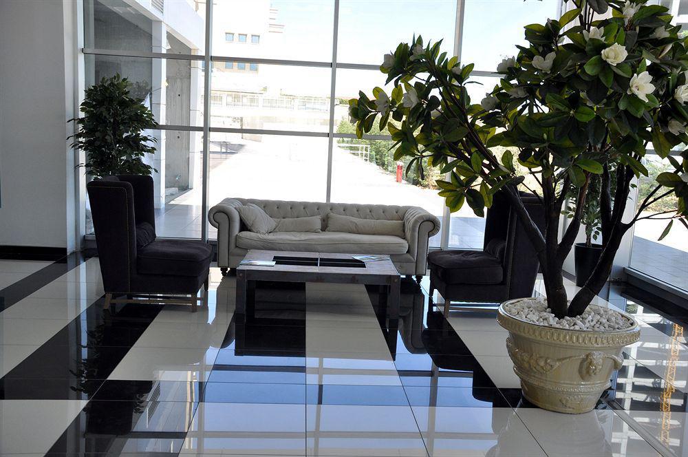 Flora Atasehir *