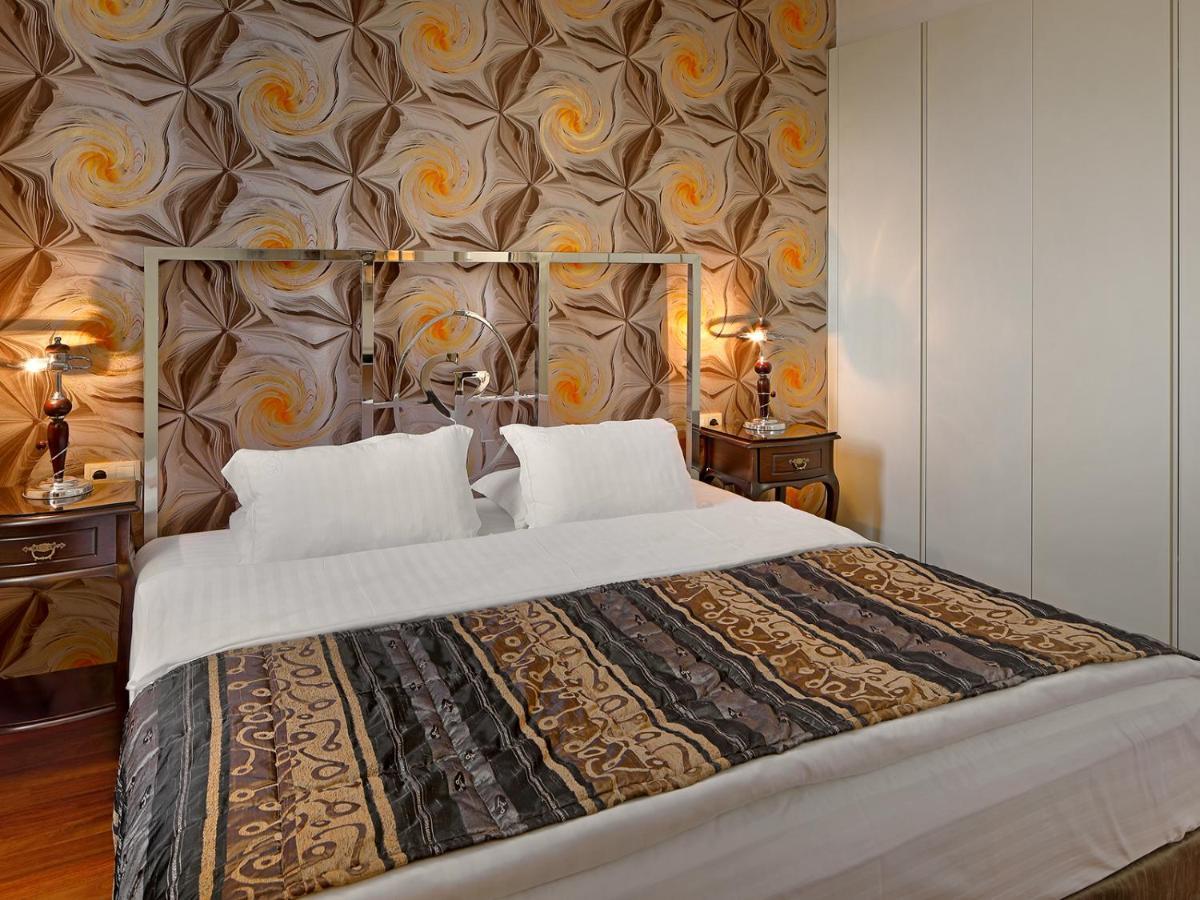 Aparthotel Galateia