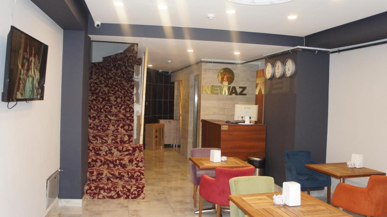 Newaz Hotel *