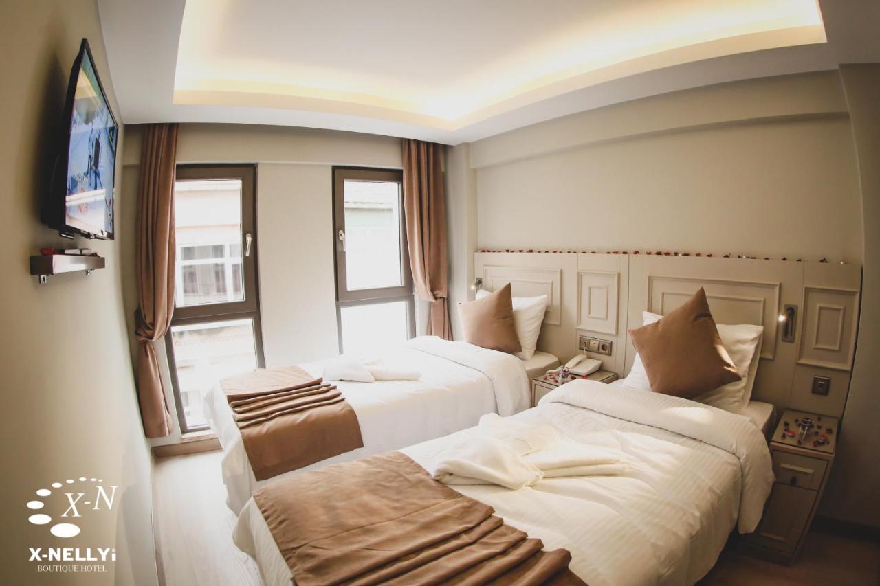 X-nellyi Hotel