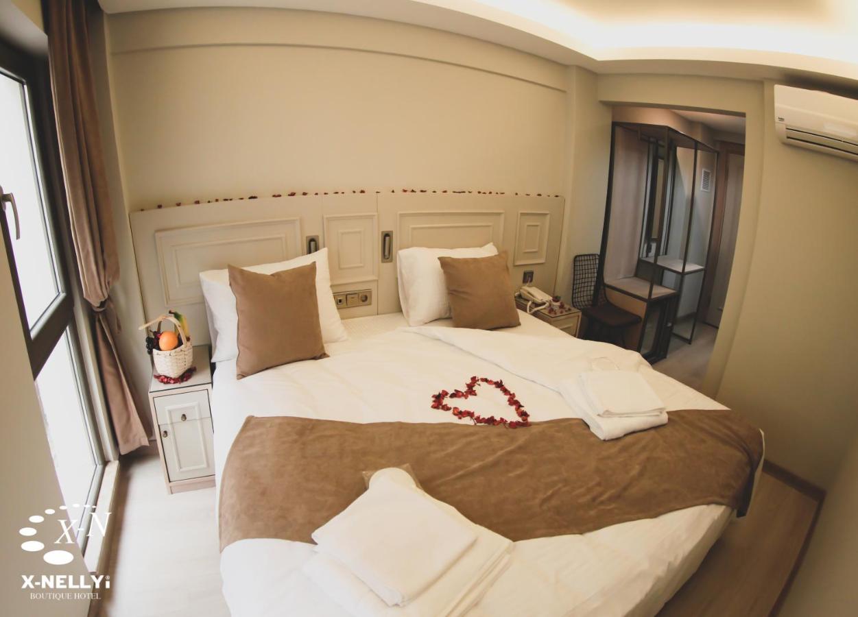 Hotel X-nellyi
