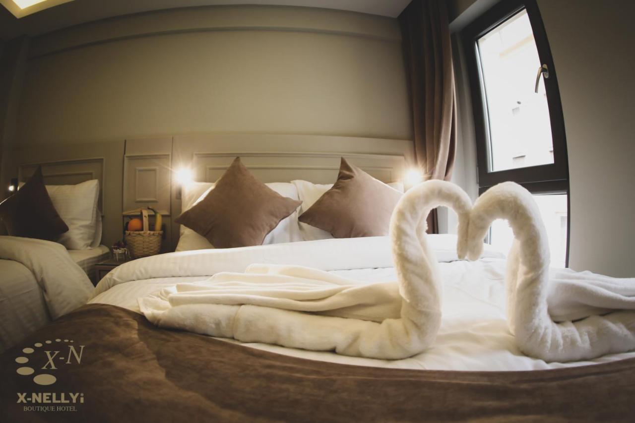 X-nellyi Hotel