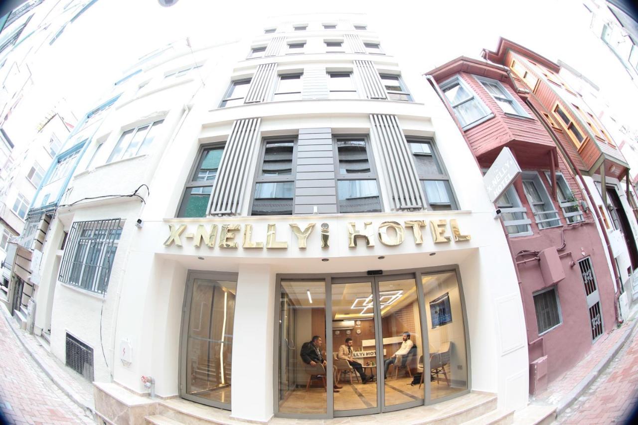 X-nellyi Hotel