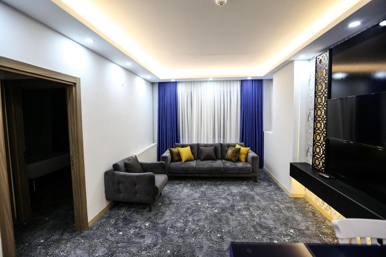Hotel Random 3*