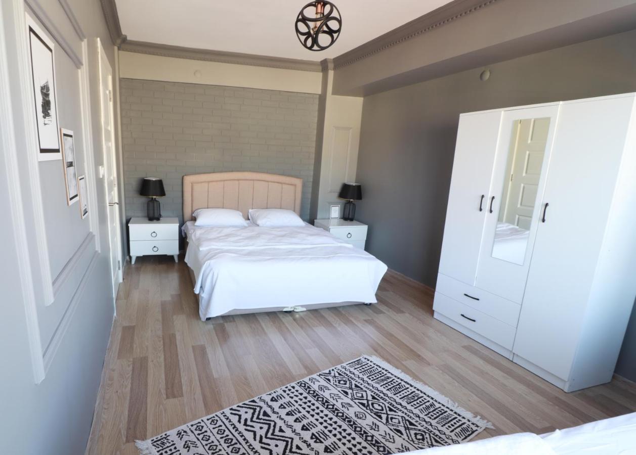 Apartment Aras *