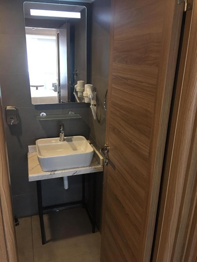 Cadde Bakirkoey Hotel 2*