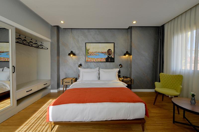 Otel Poem