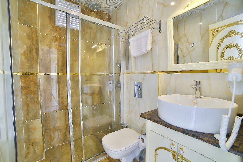 Hotel Nayla Palace 2*
