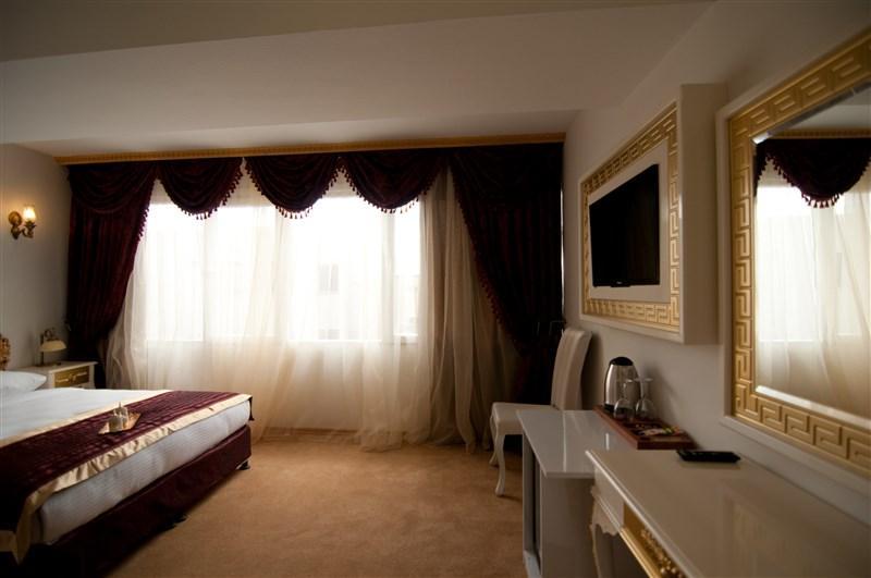 Vali Hotel